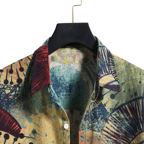 Refreshing and breathable ethnic printed men's short sleeved shirt