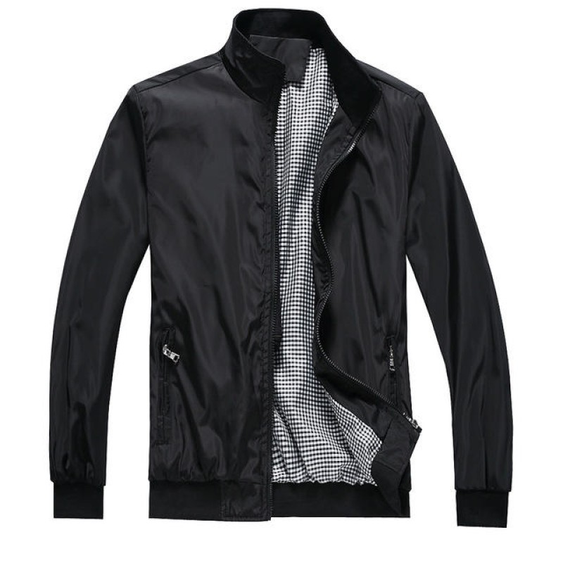 Comfortable and casual slim fit men's jacket